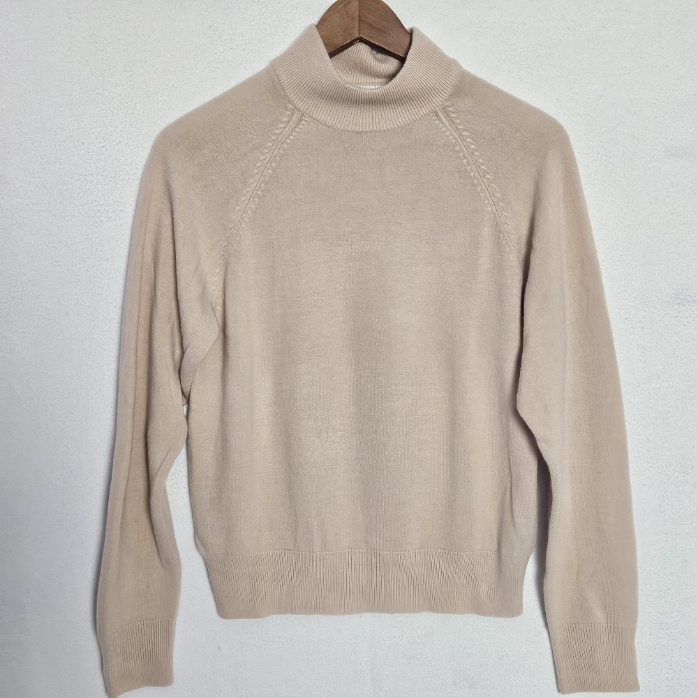 CC Hughes Cream Sweater Mock Neck  Size Small RN48711